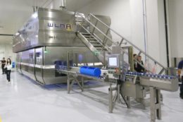 Hiperbaric 300 de WLNA, el primer centro de maquila en Asia. Fuente: The Straight Times Singapore Hiperbaric 300 de WLNA, el primer centro de maquila en Asia. Fuente: The Straight Times Singapore